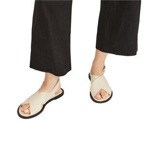Everlane The City Crossover Sandal, Parchment,  Size 7.5, New in box
